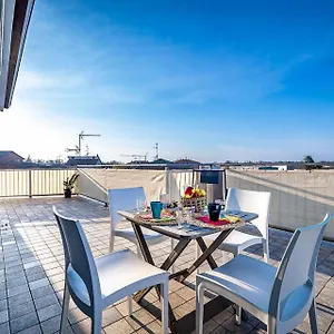 https://appartamento-con-ampio-terrazzo-e-caminetto.emilia-romagnahotels.net